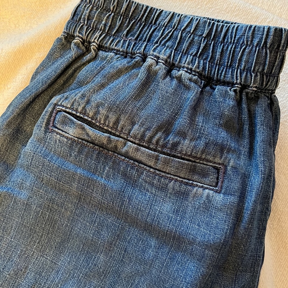 Jogger - Picture 6 of 10